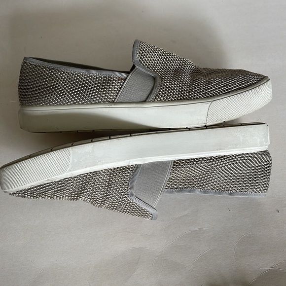 Vince Blair Woven Canvas Slip-On Oyster Gray Size 6 - Picture 9 of 9
